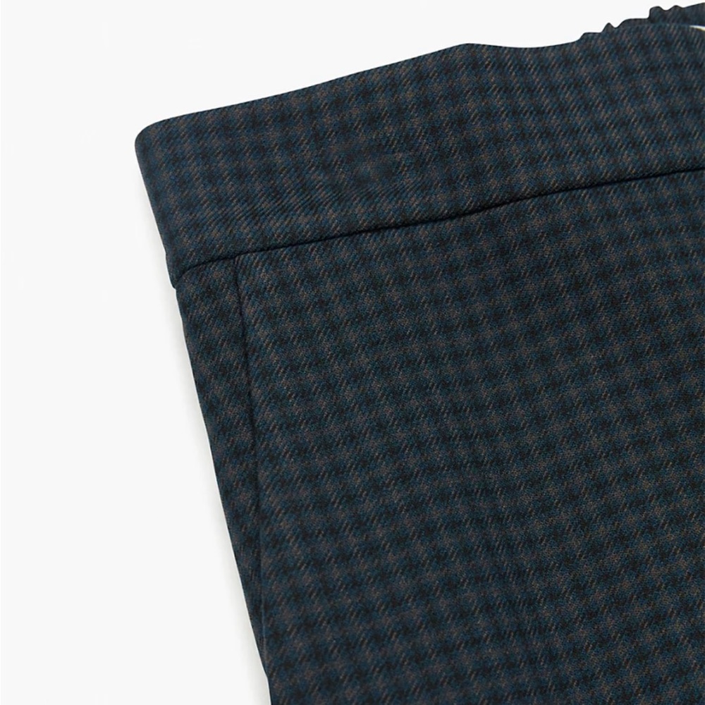 Babaton
Conan Cropped Pant - Lozano Herbage Grn/Blk - Picture 6 of 13